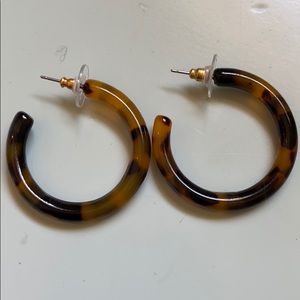Anthropologie tortoise hoop earring
